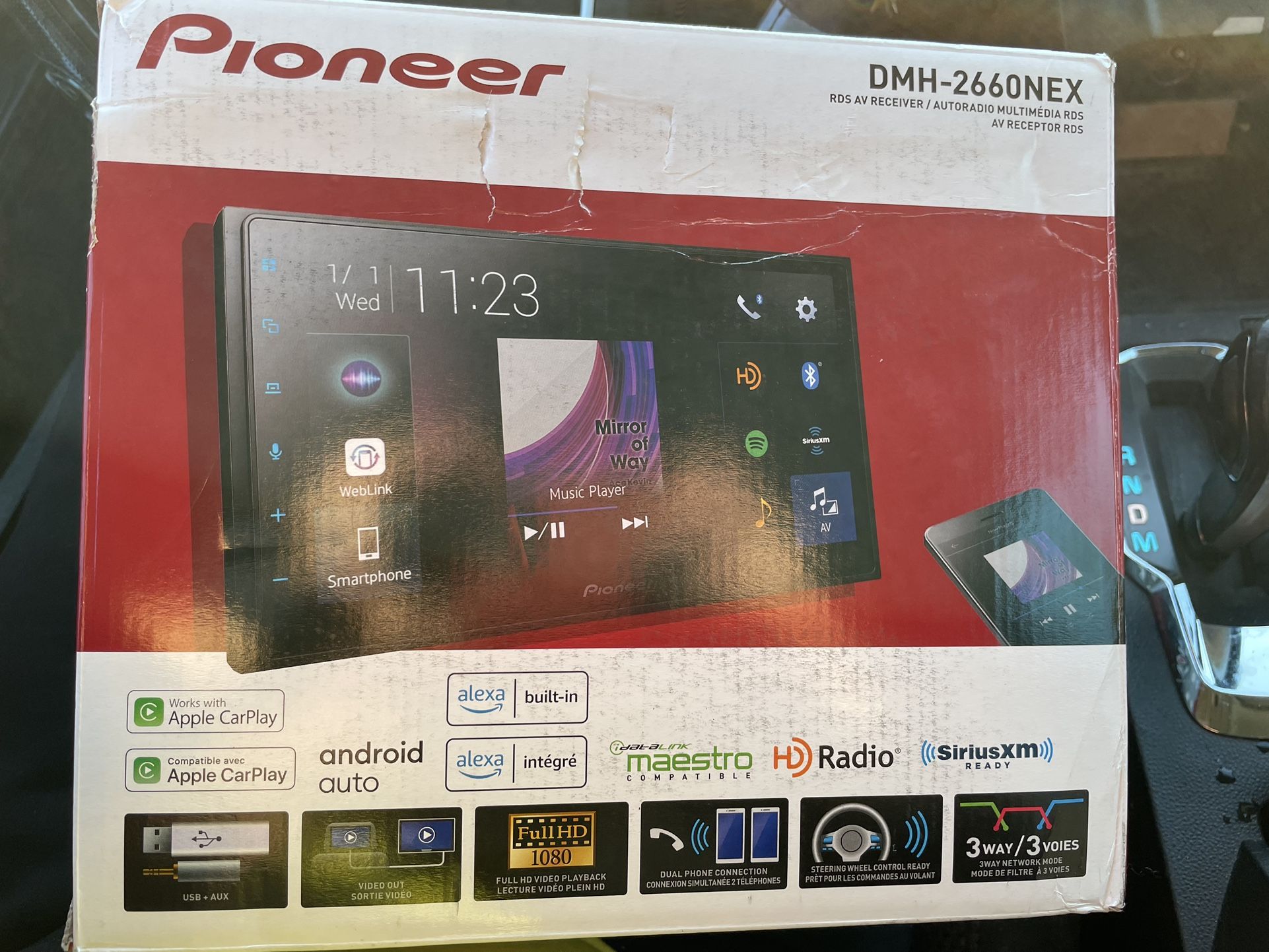 Brand New Pioneer Bluetooth Digital Media Receiver ( Car Stereo ) 6.8 inch 