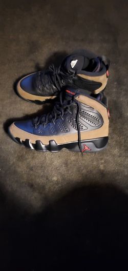 NIKE AIR JORDAN'S (9) OLIVE BLACK