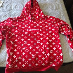 Supreme Hoodie