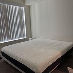 California King Bed LIKE NEW