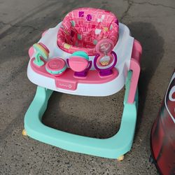 Safety 1st Walker