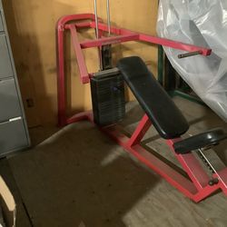 ICRIAN incline bench press with a 400 pound stack
