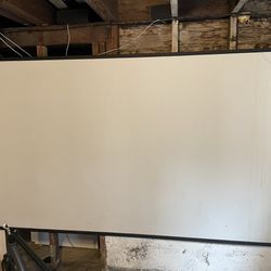 Free Projector Screen