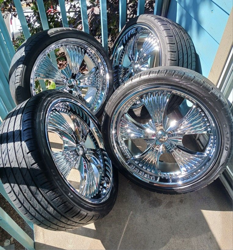 22's Chrome Wheels/Tires