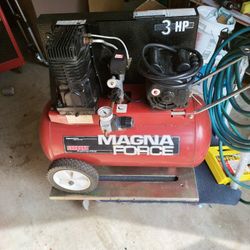Compressor Fairly Quiet Belt Driven 3hp 20 Gallon Tank 