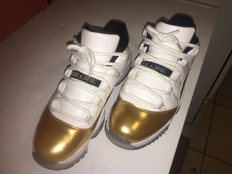 11s Jordan's gold and white 200