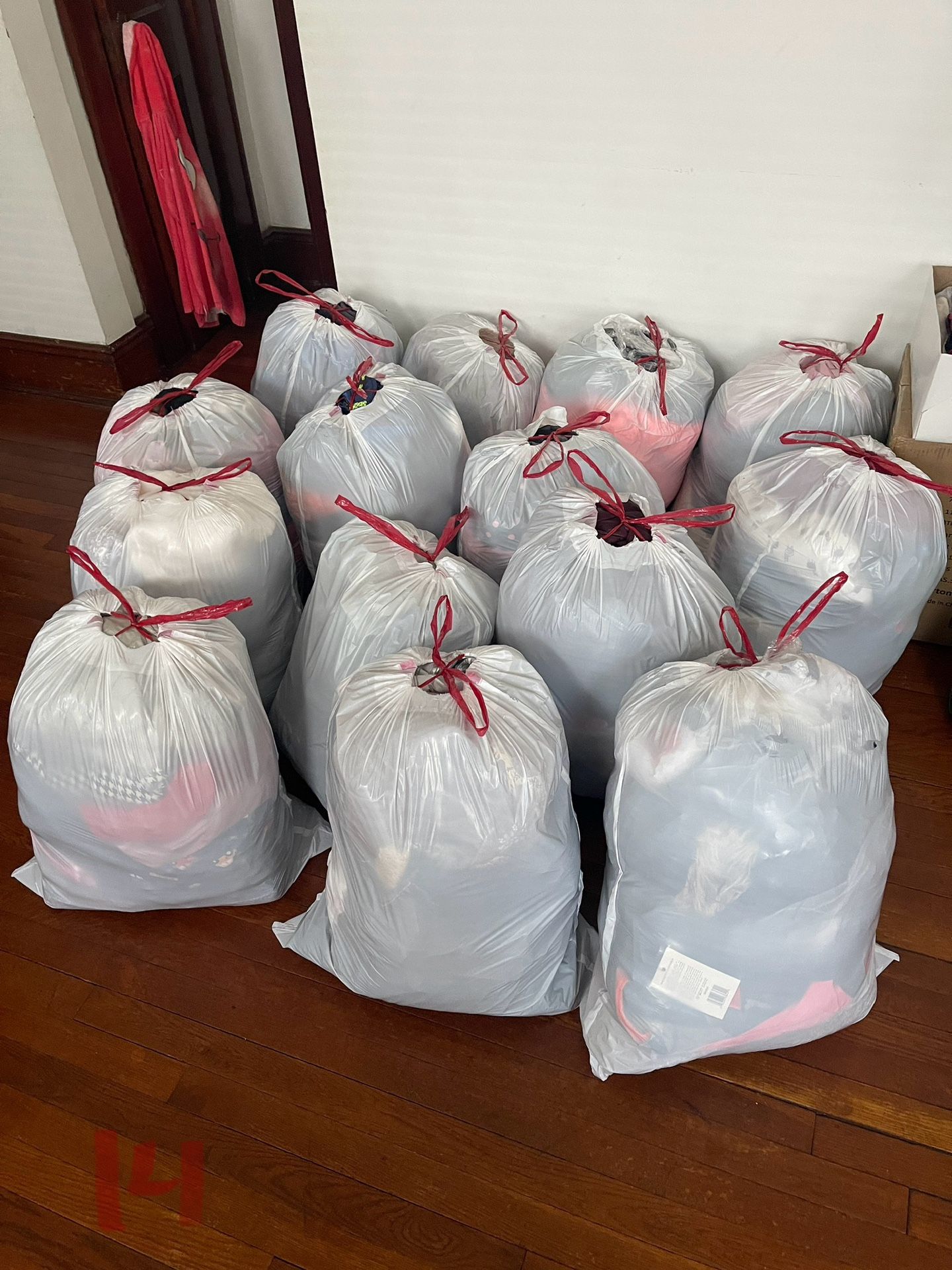 HUGE lot Of Womens, Mens, Kids Jackets, Coats, Vests, Sweaters Mixed Sizes