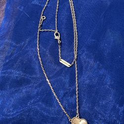 VAN CLEEF & ARPELS, A GOLDEN MAGIC  ...