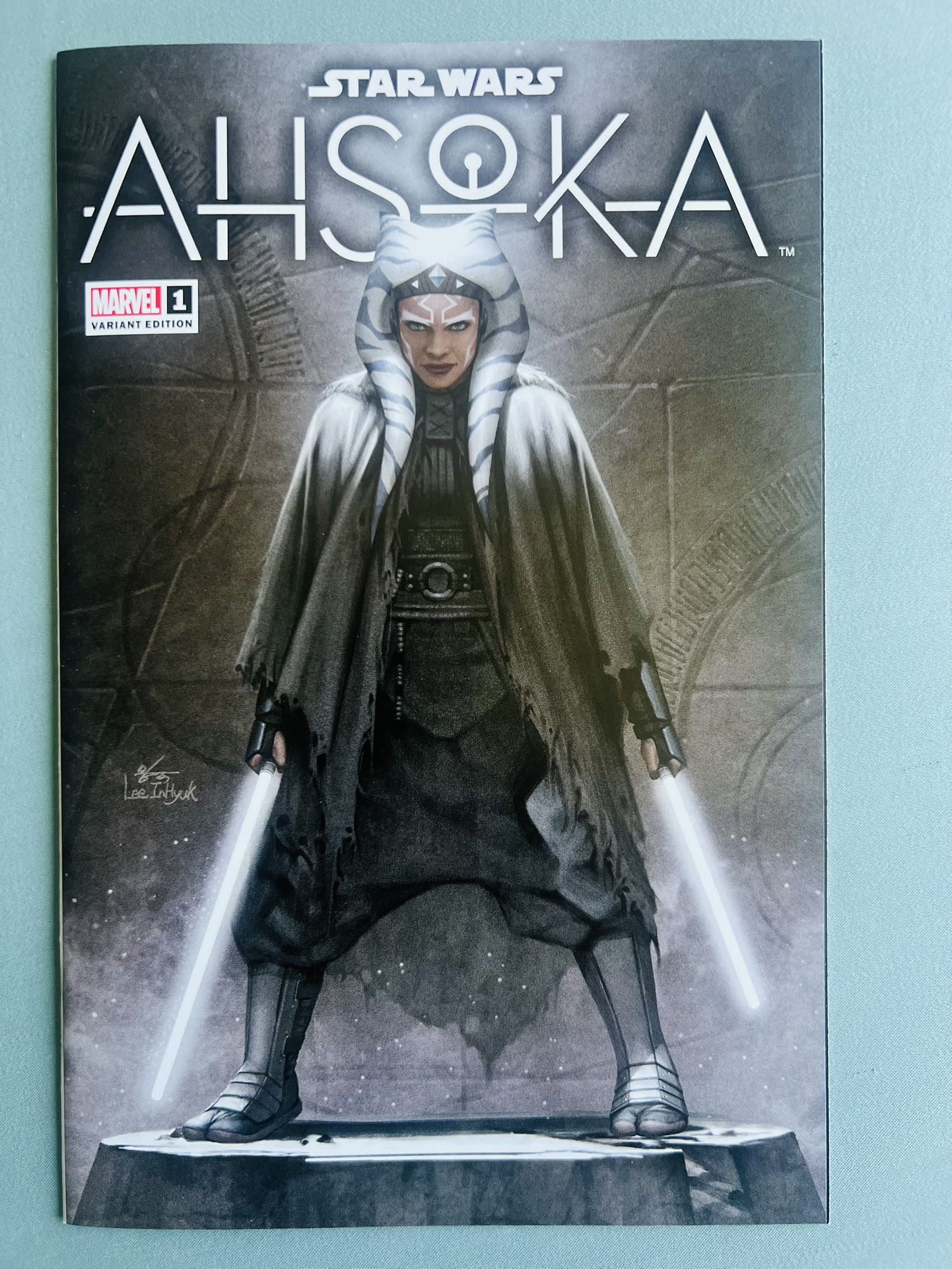 STAR WARS: AHSOKA #1 CVR-R INHYUK LEE EXCLUSIVE VAR LTD 3000 KEY ISSUE NM/M!