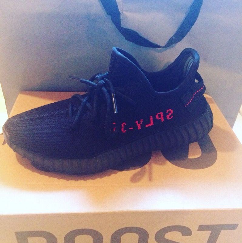 Brand New Size 6. Yeezy 350 boost v2 Adidas