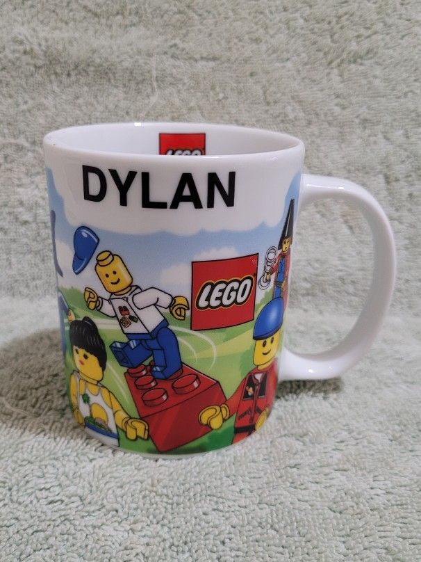 LEGO 2006 Orlando "DYLAN" 10oz. Colorful Toys Coffee Mug Cup Excellent Cond.

Used item in good Condition 