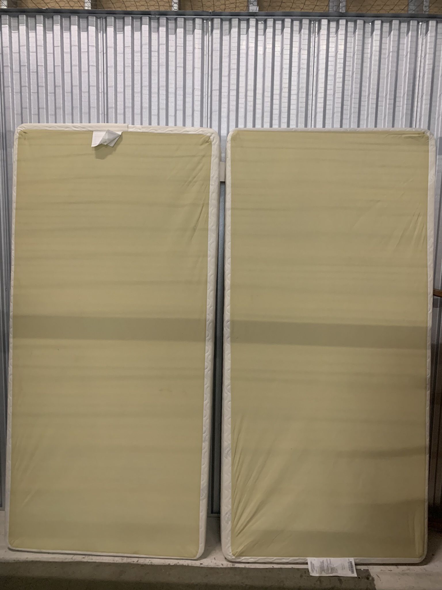 split king =2 TWIN base foundation low profile 5.375”D, with metal frame *Best Offer