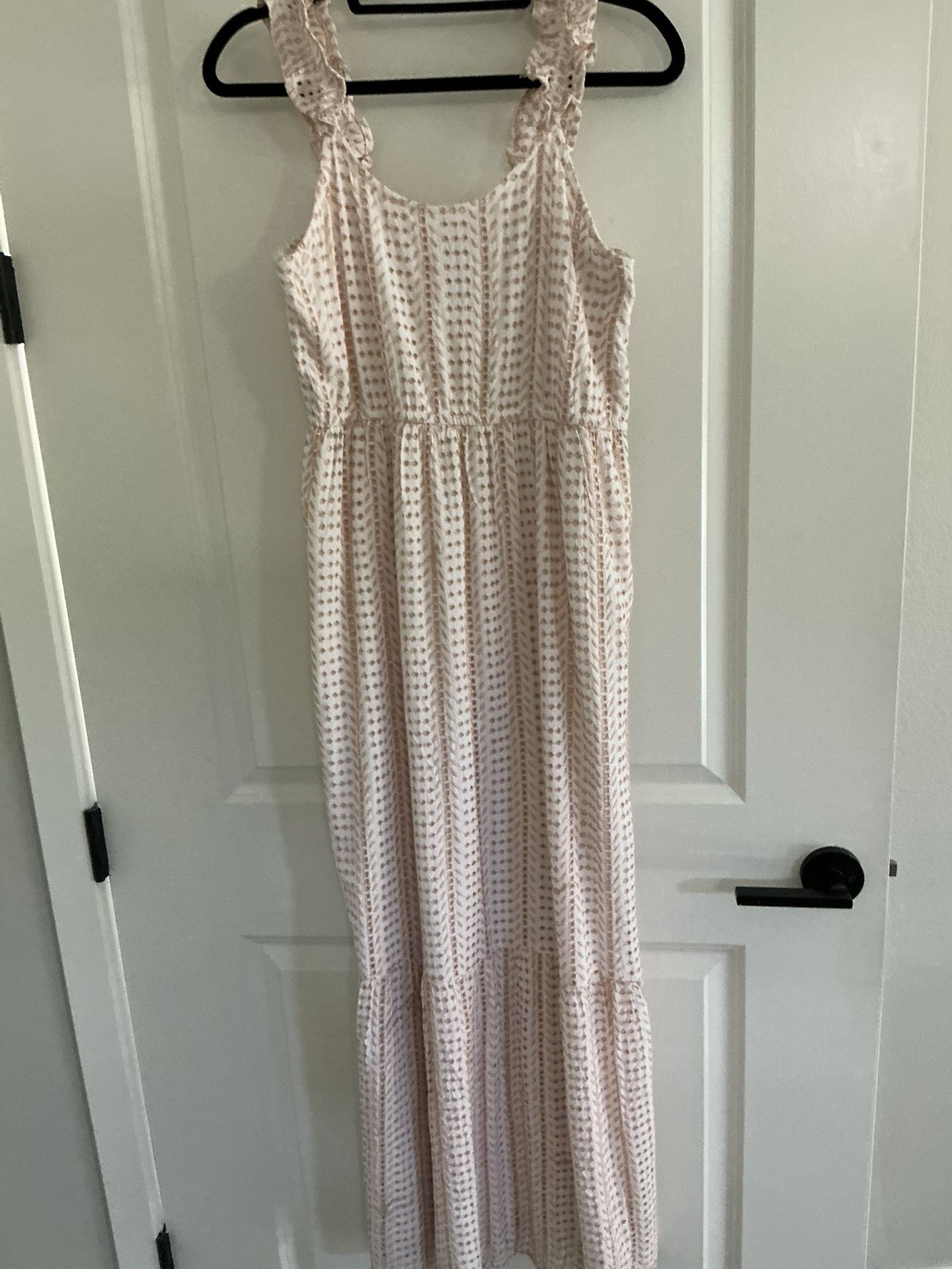 NEW, LADIES JESSICA SIMPSON, PEACH AND WHITE MAXI DRESS, FULLY LINED ,GREAT STYLE, SIZE LARGE, BUY TODAY $22.