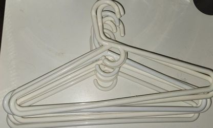Set Of 10 Clothes Hangers White Plastic Tubular Slim Style