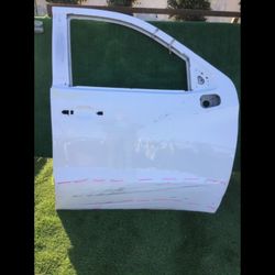 DR1005 2019-2023 CHEVY SILVERRADO 1500 CREW CAB RF Right Front Door Auto Parts
