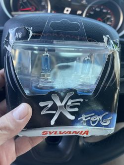 NEW-SYLVANIA H8 High Performance SilverStar ZXE Halogen