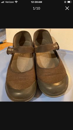 Dansko Womens Black Mary Jane and Brown canvas buckle shoes size 38EU