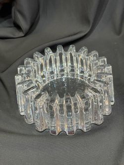 Heisey Glass Thick Ridgeleigh Spoke Ashtray (Heavy Pressed Pattern) 5 1/2 Wide