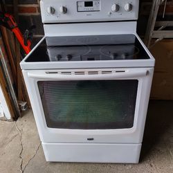 Maytag Stove  And Microwave 
