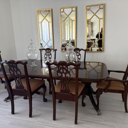 Dinning Room table and 6 Chairs