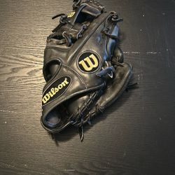 Wilson A2000 Baseball Glove