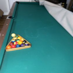 9ft pool table for sell