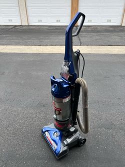 Hoover vacuum