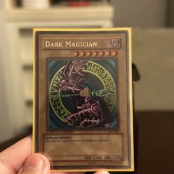 Dark Magician Secret Rare Yugioh Card