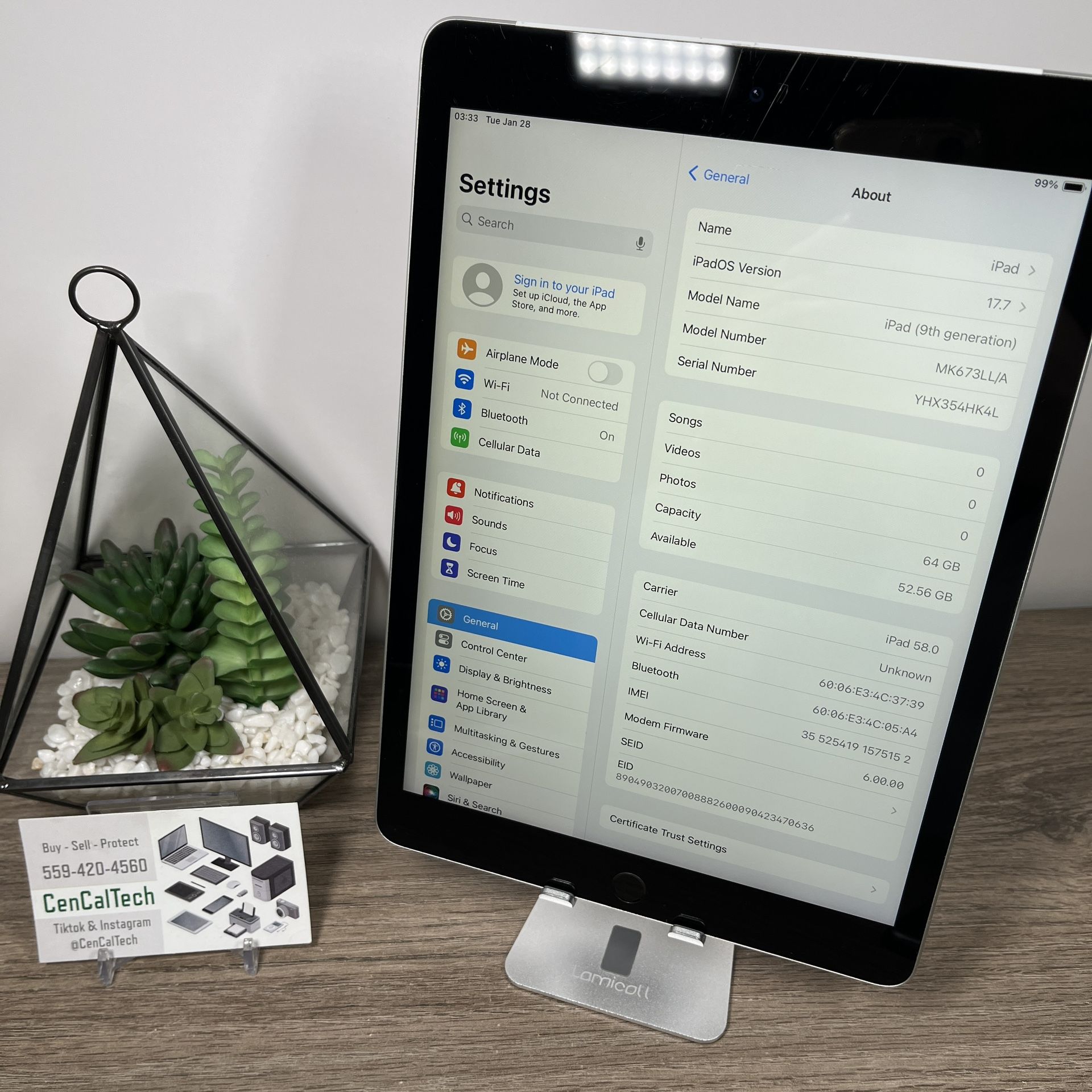 iPad 9th Gen 64gb Unlocked 82% Battery Health In Good Condition. Lock button doesnt work