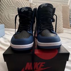Air Jordan 1 High OG Dark Marina Blue