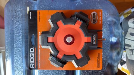 RIDGID 5-Outlet Contractor Grade Power Hub