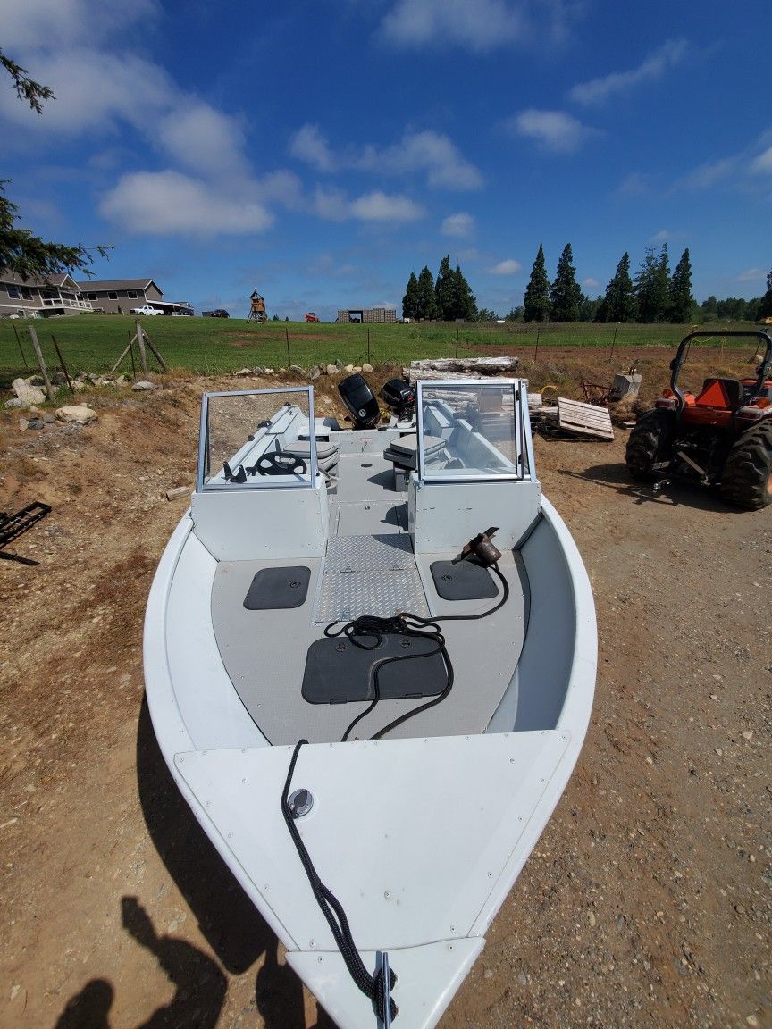 2005 smoker craft 185 pro tracer for Sale in Ferndale, WA OfferUp