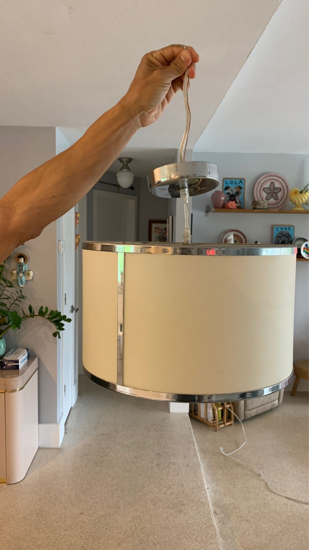Pendant light fixture