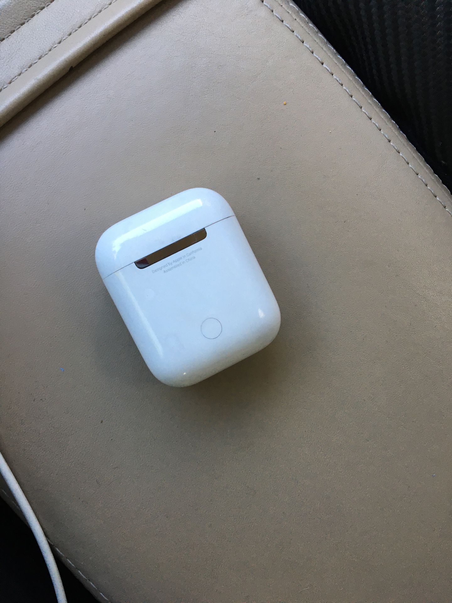 EarPods just missing one