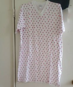 Belle Poiree White Top with Pink Floral Design