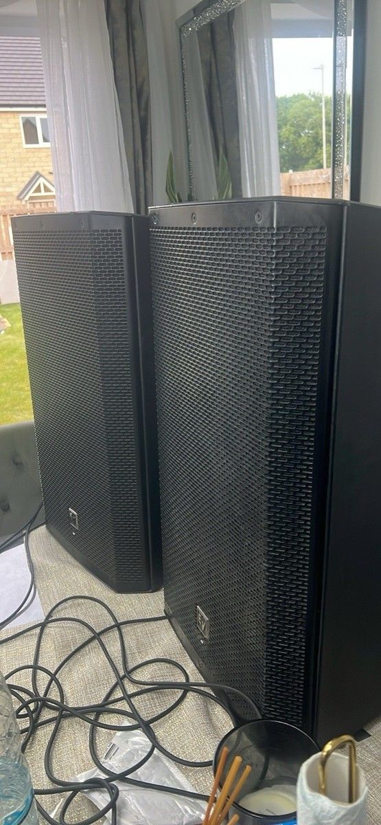 2  Ev Zlx  15 Bluetooth  Speakers  $950