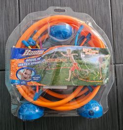 WIGGLIN WATER SPRINKLER