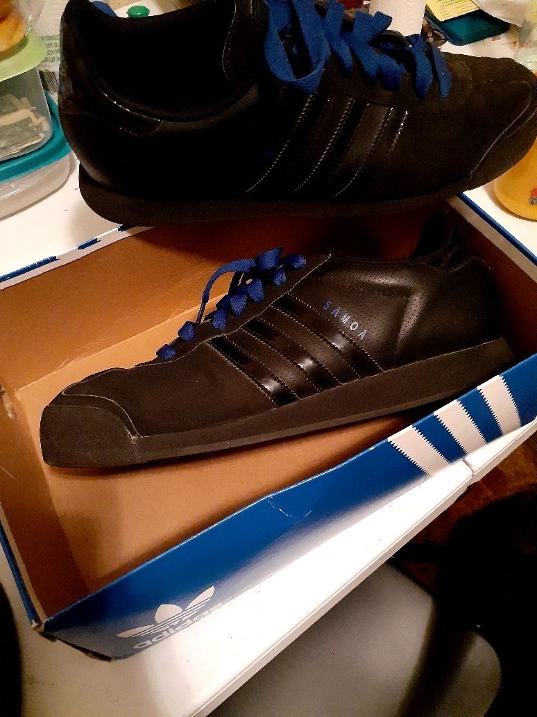 men size 13 .. adidas samoa ** $60