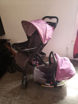 Carreola y su portabebe en perfecto estado (limpia) $75
