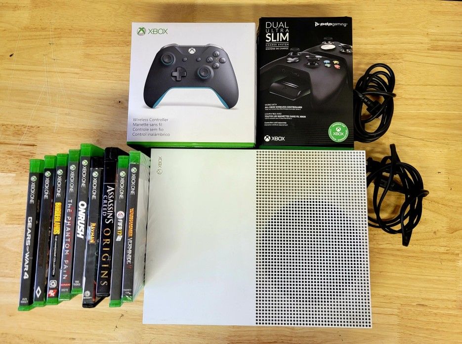 Brand New Microsoft - White Xbox One S 1TB Roblox Console Bundle for Sale  in Hayward, CA - OfferUp