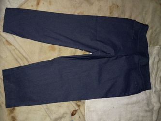 A Nice New Pair of Dark Blue Capris Pants
