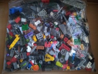 Lot of random leggos