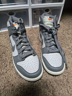 Nike Dunk Mid