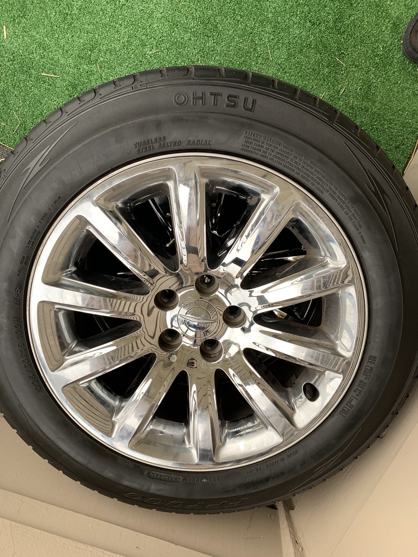 Chrysler 300 18” OEM Wheels ,Tires , TPMS, Center Caps And Lug Nuts