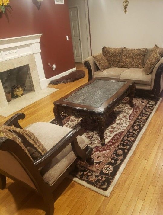 Elegant coffee and end tables.
