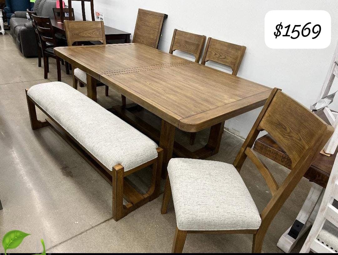 Cabalyn Dinings Sets Tables 5 Chairs and Benchs