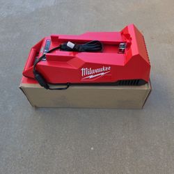 Milwaukee MXFC MX Fuel Lithium -Ion Battery Charger
