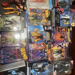 Marvel legends and DC multiverse bundle