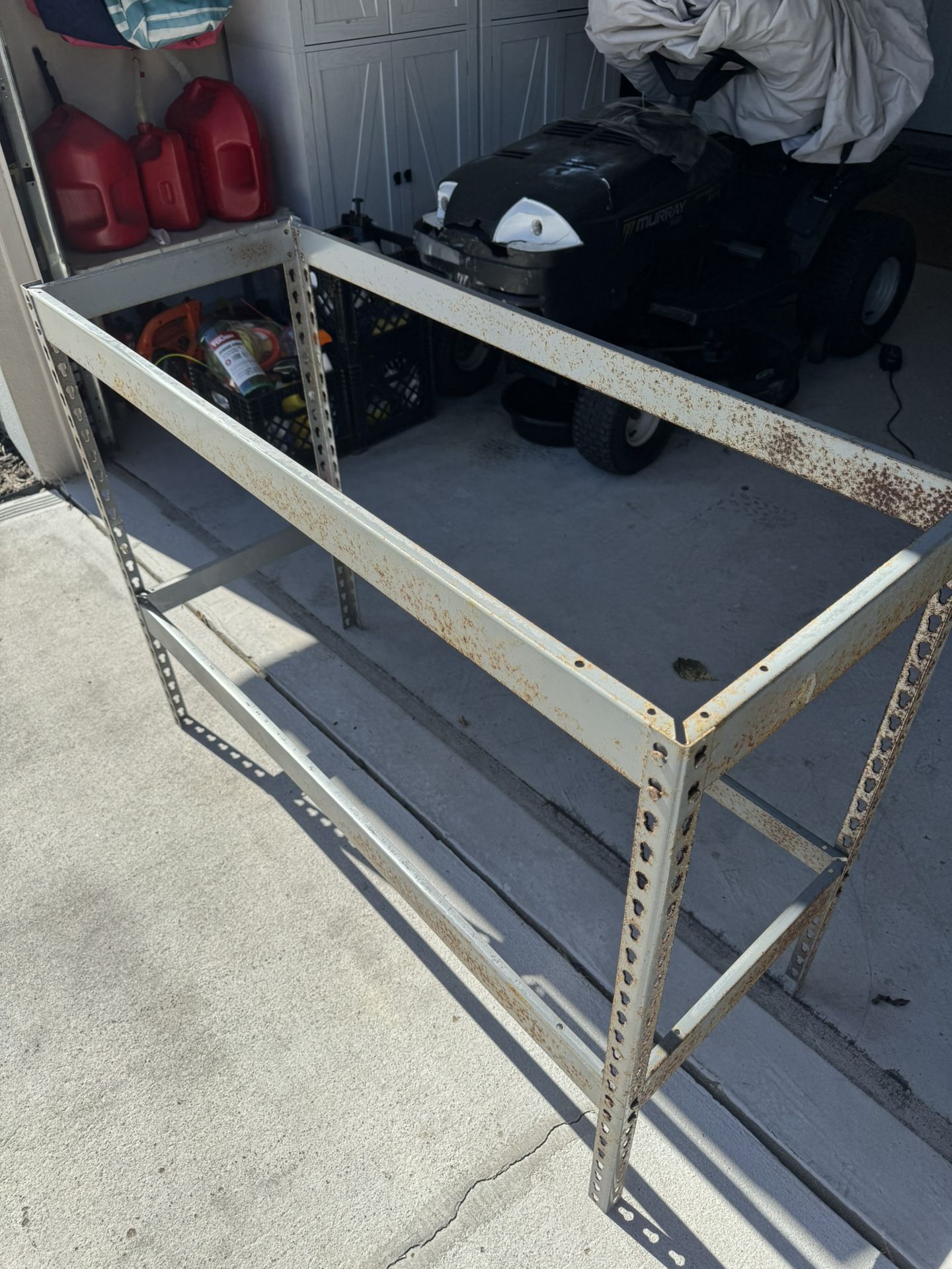 Metallic Adjustable Shop Shelf