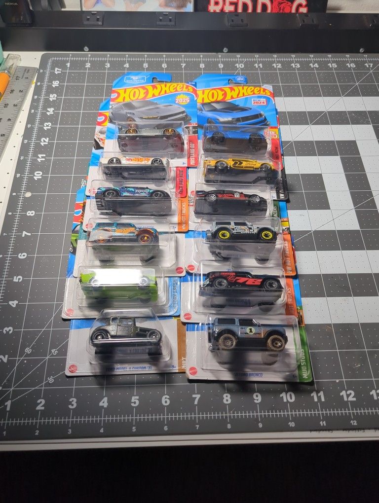 Lot Of 12 Fords Hot Wheels